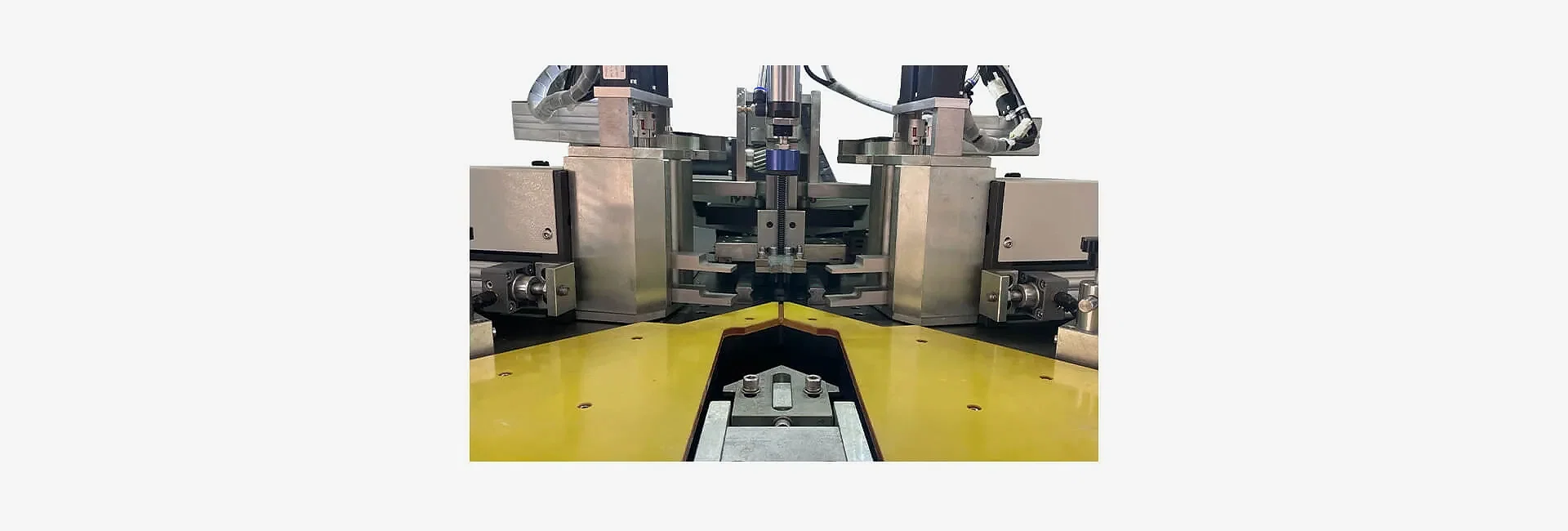 INO HERCULES CNC Corner Crimping Machine